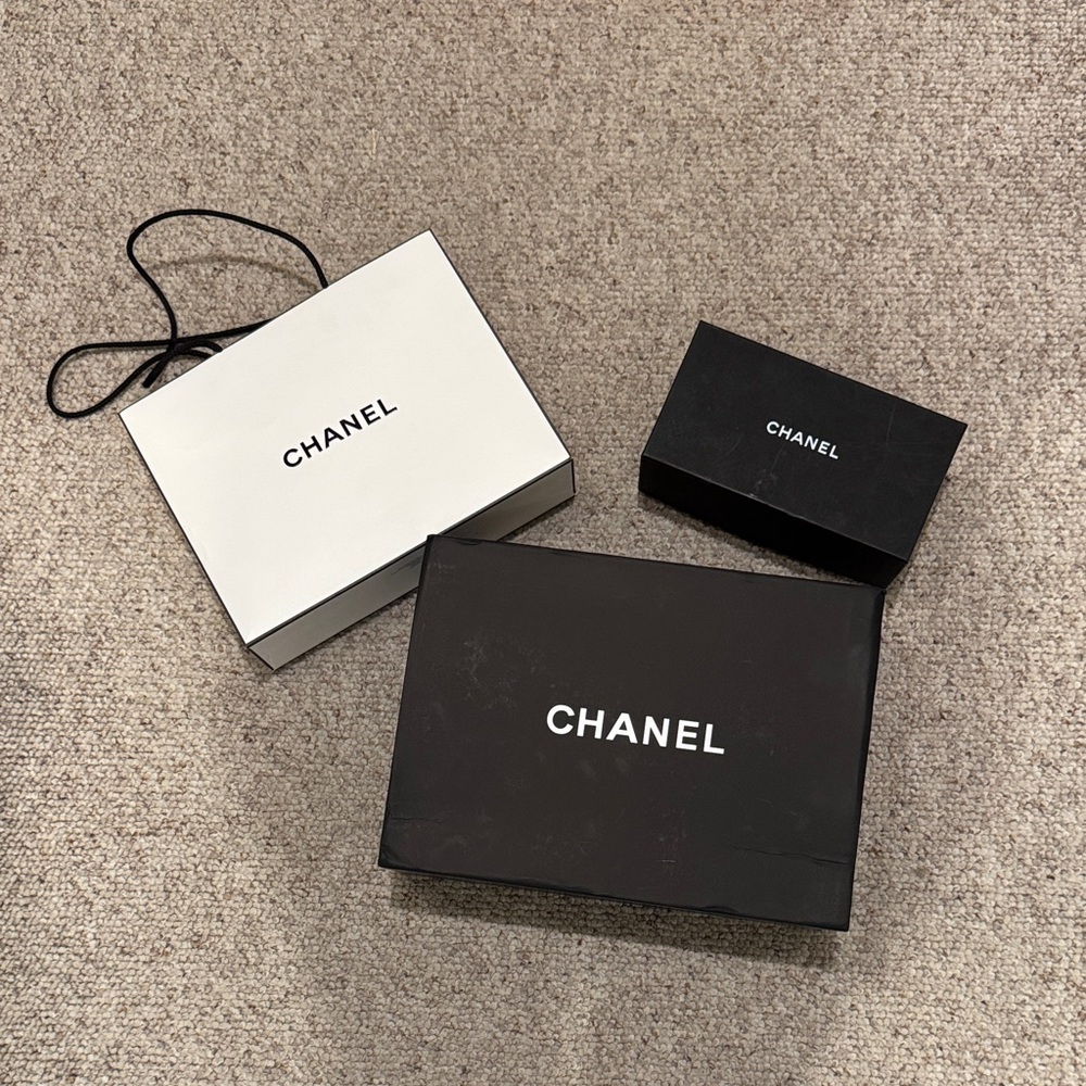 Chanel Monochrome Gift Set